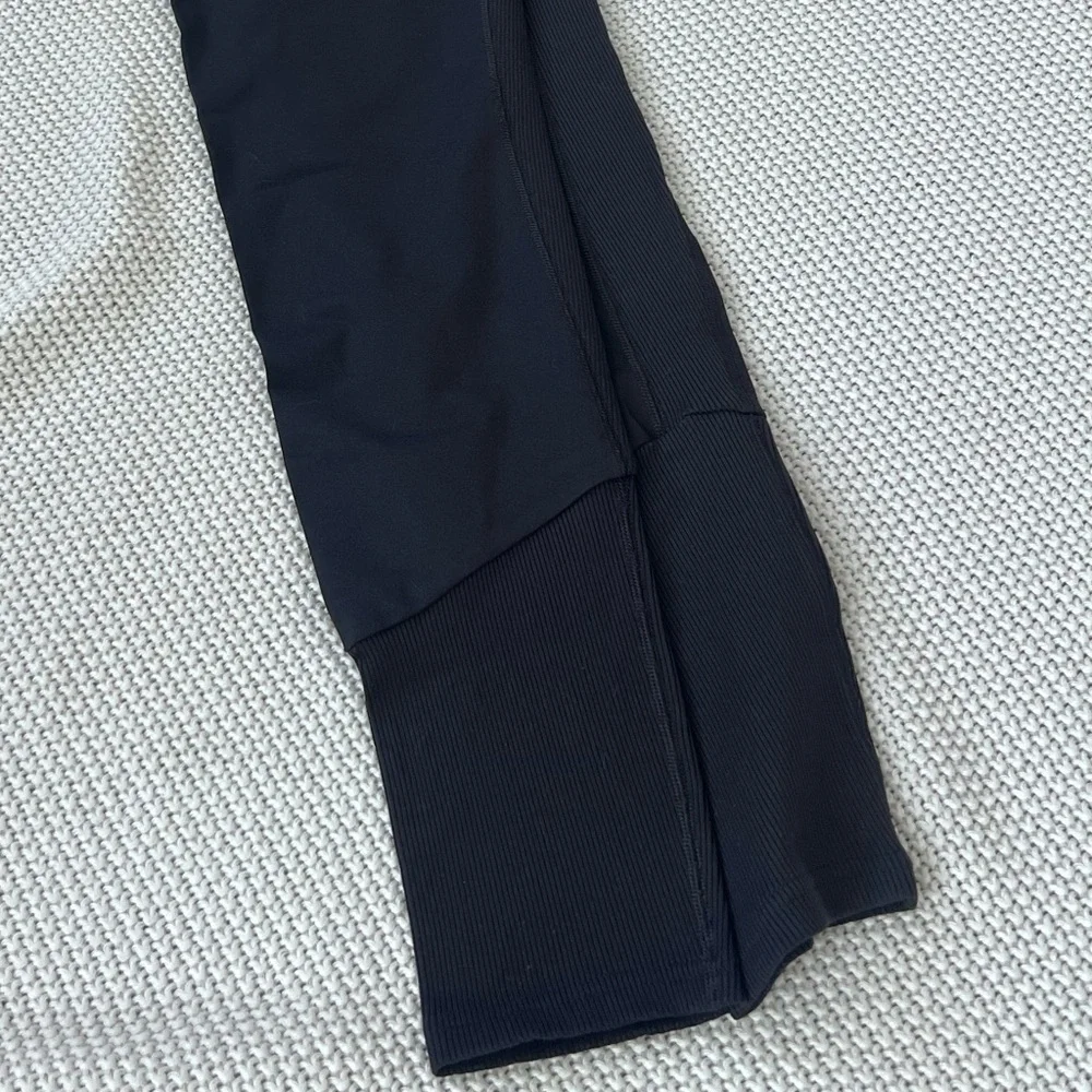 ALO Yoga Men's Dark Leggings